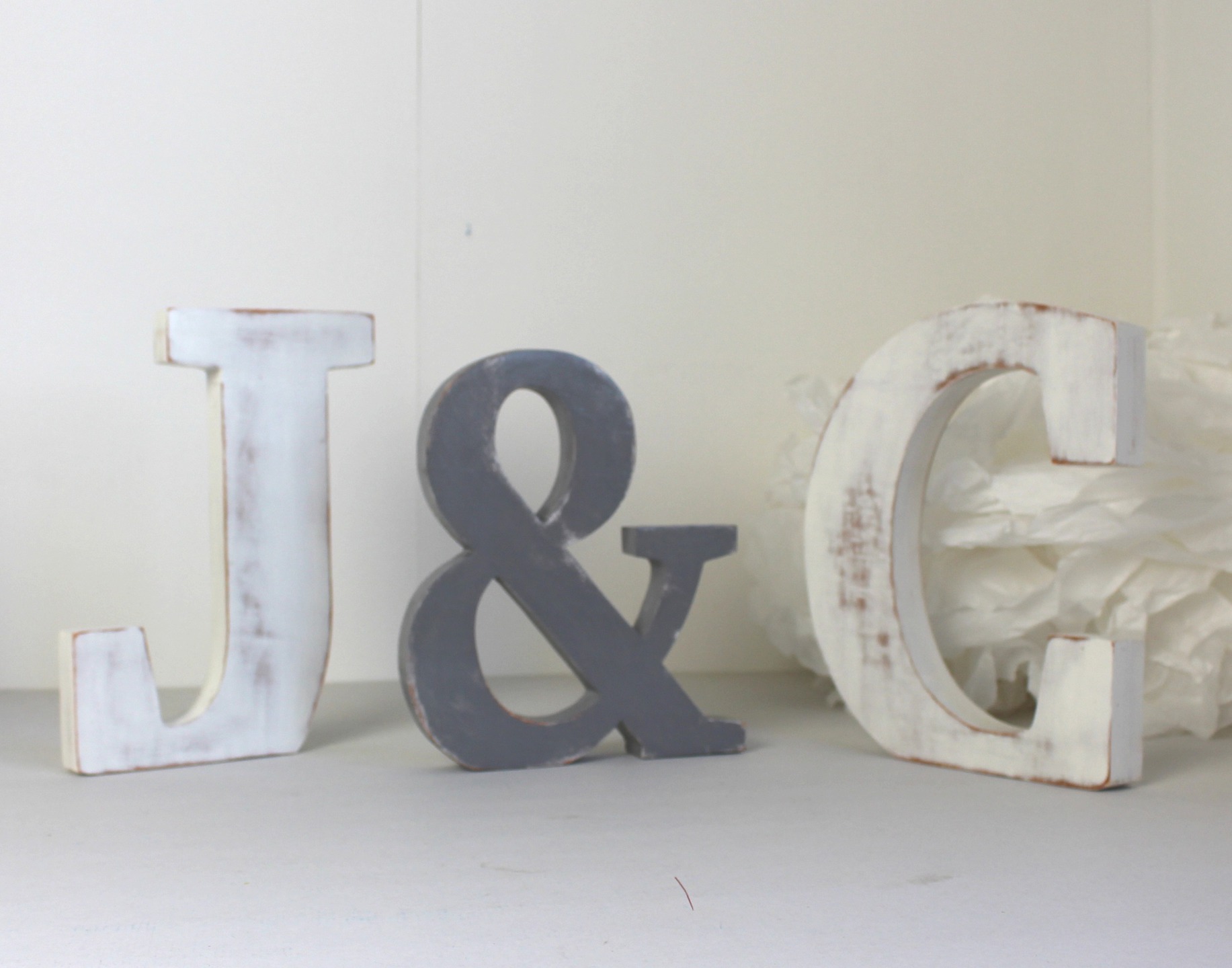 Lettres En Bois C J Poser Gris Et Blanc Grandes Lettres Lettres En Bois C J Poser Gris Et Blanc Grandes Lettres
