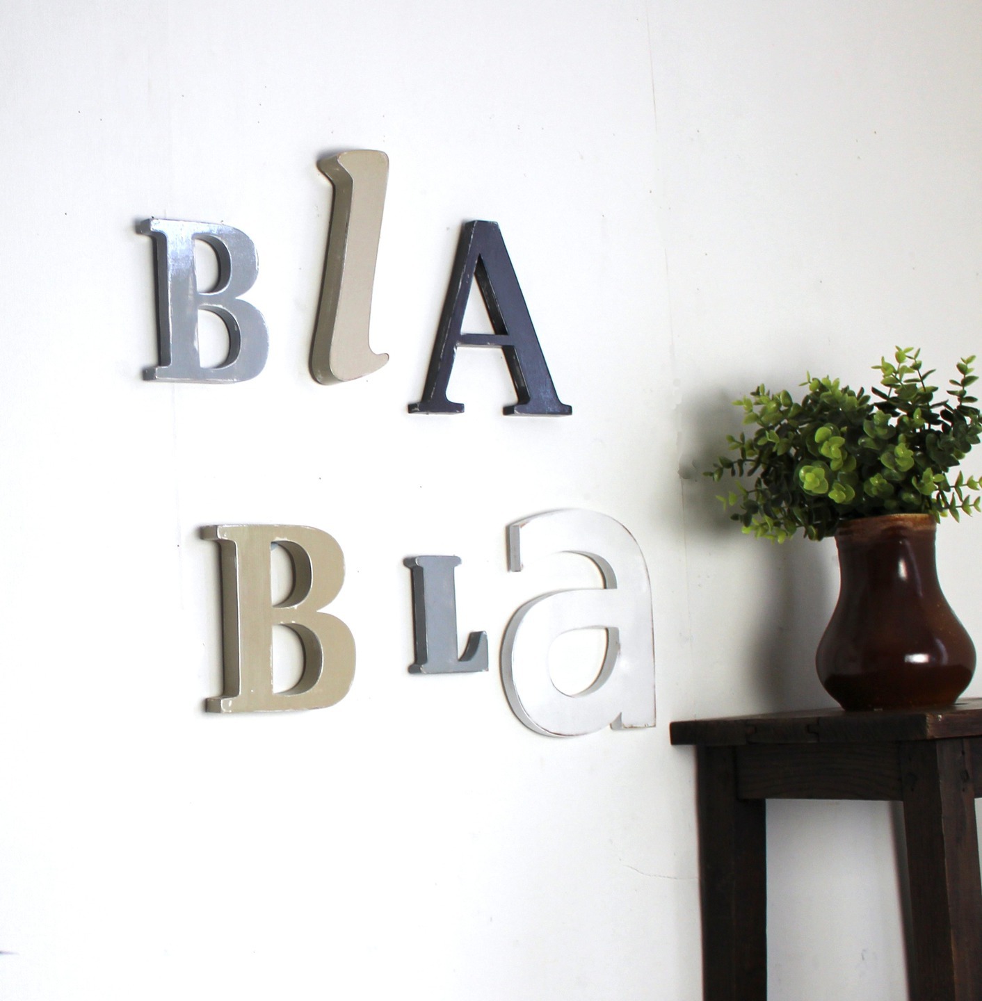 Lettres En Bois Bla Bla Gris Blanc Taupe Clair Mylittledecor Fr Lettres En Bois Bla Bla Gris Blanc Taupe Clair Mylittledecor Fr