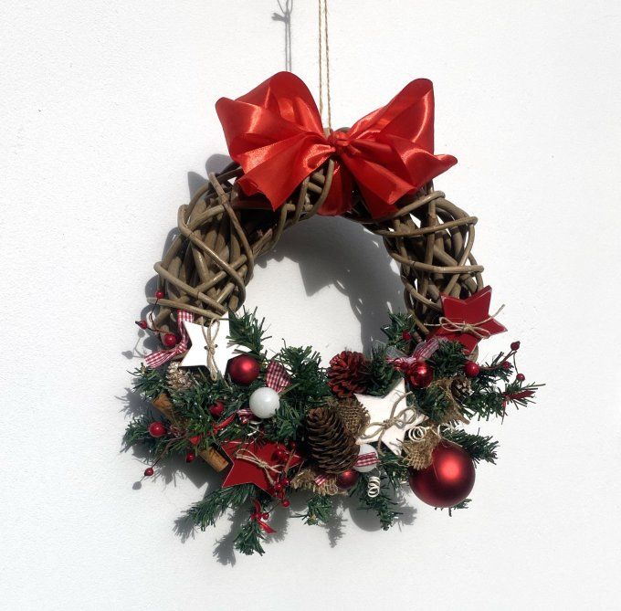 Couronne de l'avent en bois.