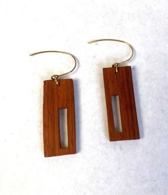Boucles d'oreilles rectangles en bois de palissandre.