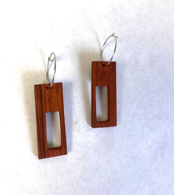 Boucles d'oreilles rectangles en bois de palissandre.