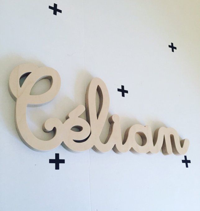 Prénom en bois Célian.