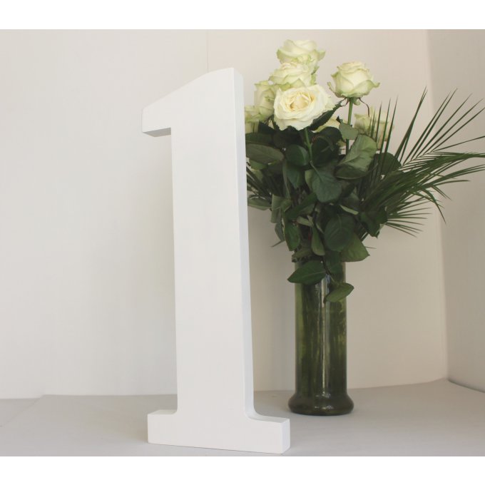 Grande lettre  L minuscule à poser de 51 cm de hauteur et 3,5 cm d'épaisseur.