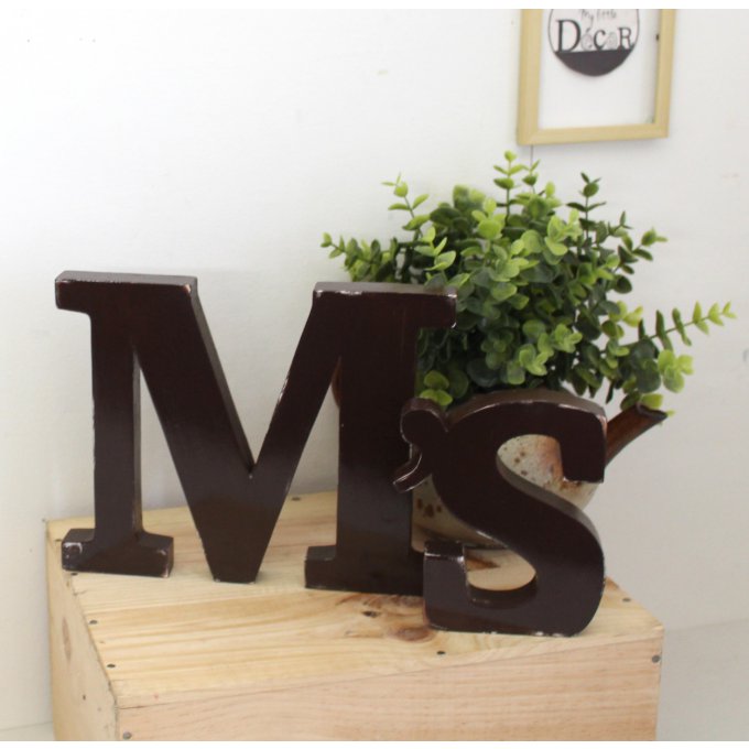 Lettres en bois "M 's" à poser, couleur personnalisable.