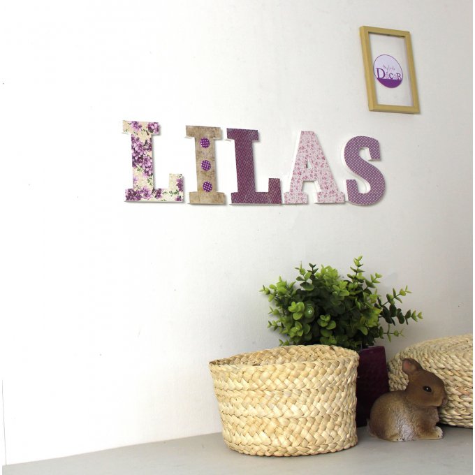 Lettres décoratives LILAS tons violet, mauve.