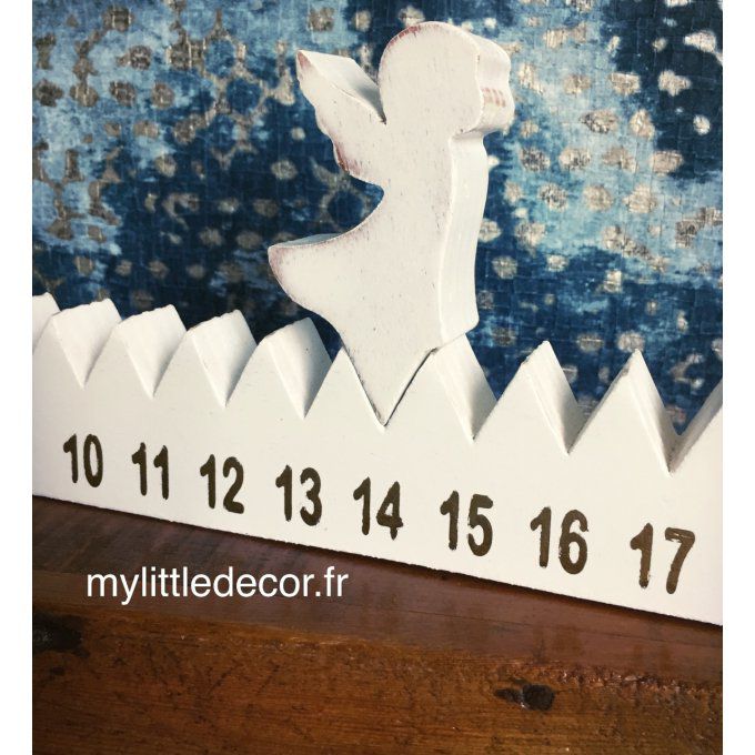 Calendrier de l'avent en bois avec ange.