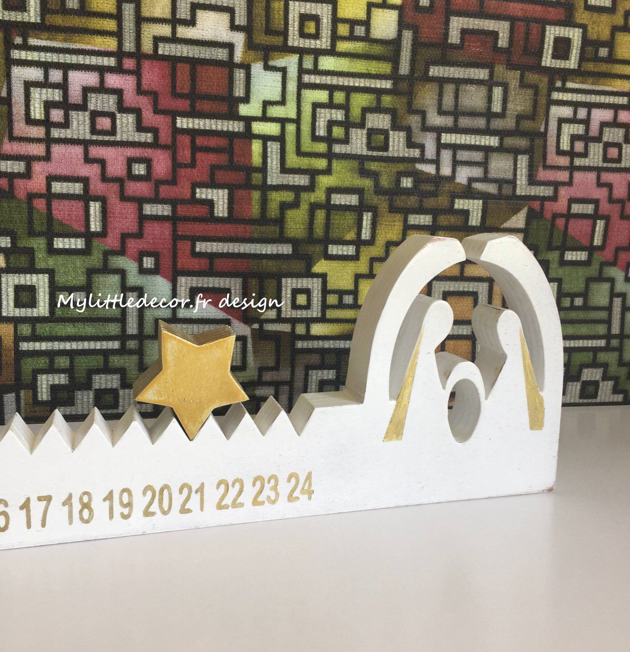 Calendrier de l'avent en bois avec crèche. - Mylittledecor