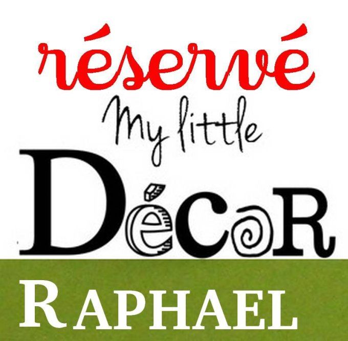 Lettres en bois brut RAPHAEL.