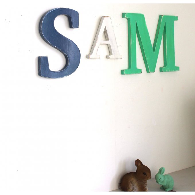 Grand prénom Sam personnalisé bois bleu , blanc et vert menthe patiné.