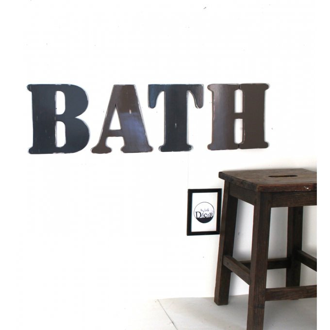 Mot en bois BATH tons gris zinc et taupe.