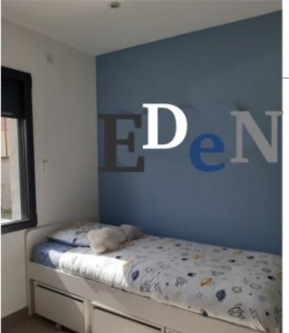 Réservé: Grand Prénom mural Eden.