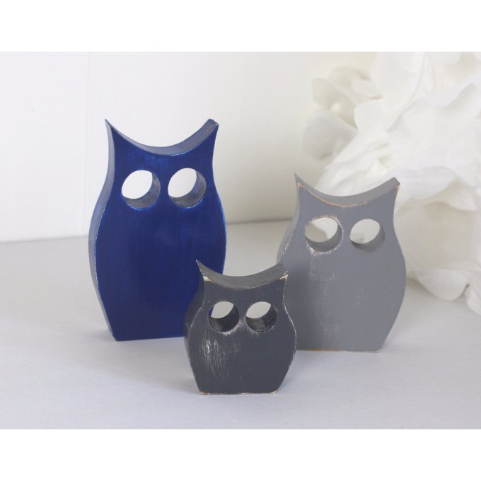 Lot de 3 hiboux en bois bleu nuit, gris clair et gris zinc.