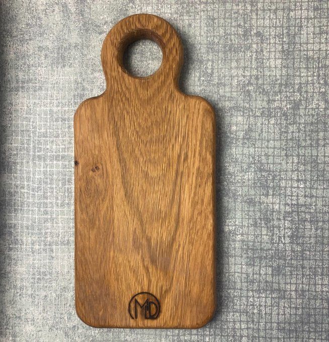 Planche  à découper en chêne recyclé. 