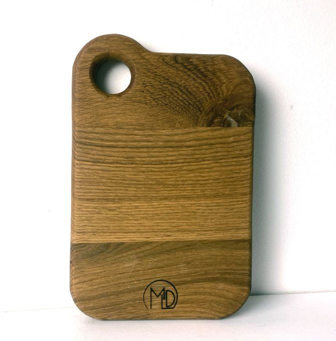 Planche  à découper ÊCORZA en chêne massif.(lignage horizontal).