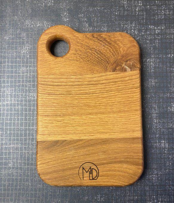 Planche  à découper ÊCORZA en chêne massif.(lignage horizontal).