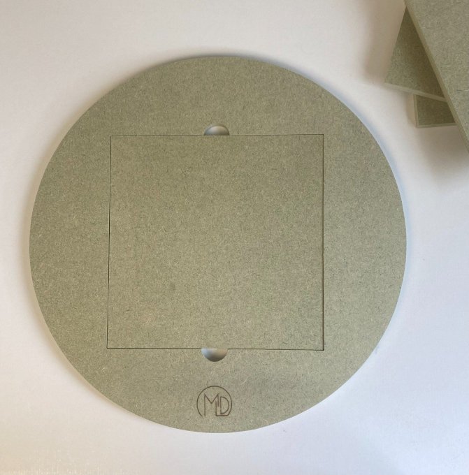 Kit rondeau de poterie en bois  de 30cm de diamètre avec 10 inserts de 19,95x19,95 cm.  