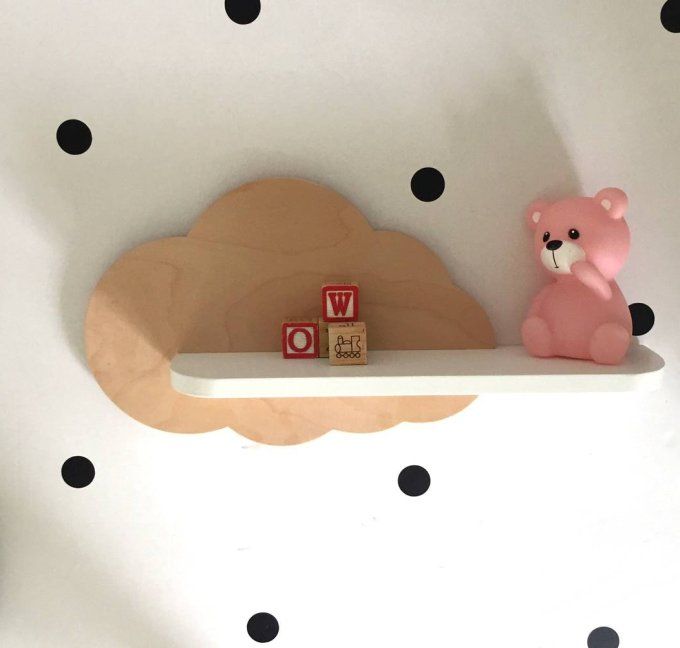 Etagère nuage en bois. 