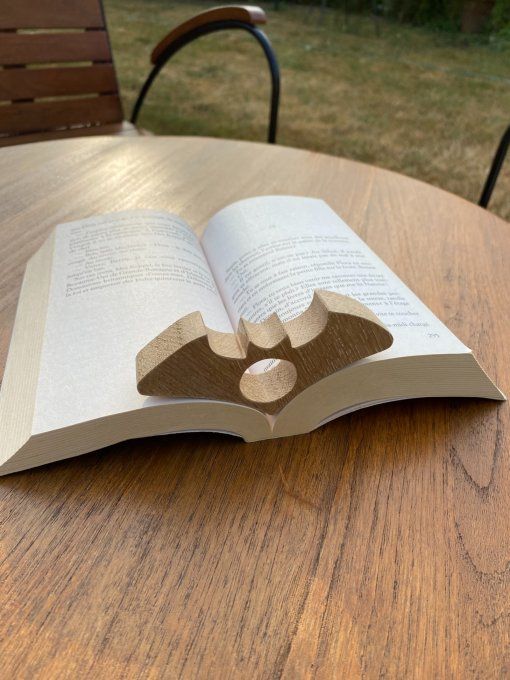 Bague de lecture artisanales chauve-souris en chêne.