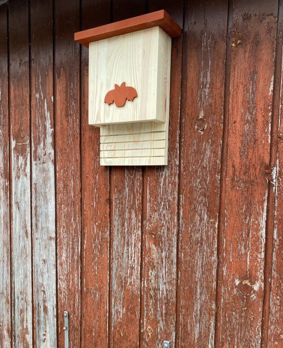 Dortoir en bois pour chauve-souris.