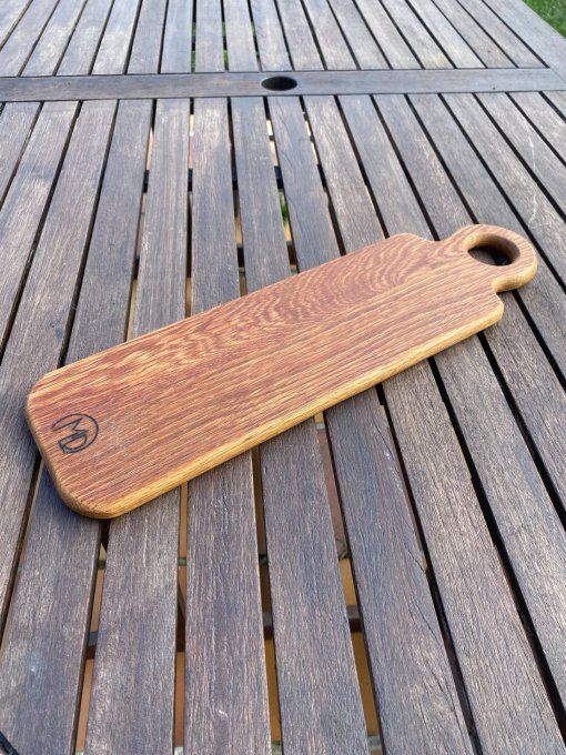 Planche  à découper en chêne recyclé.  