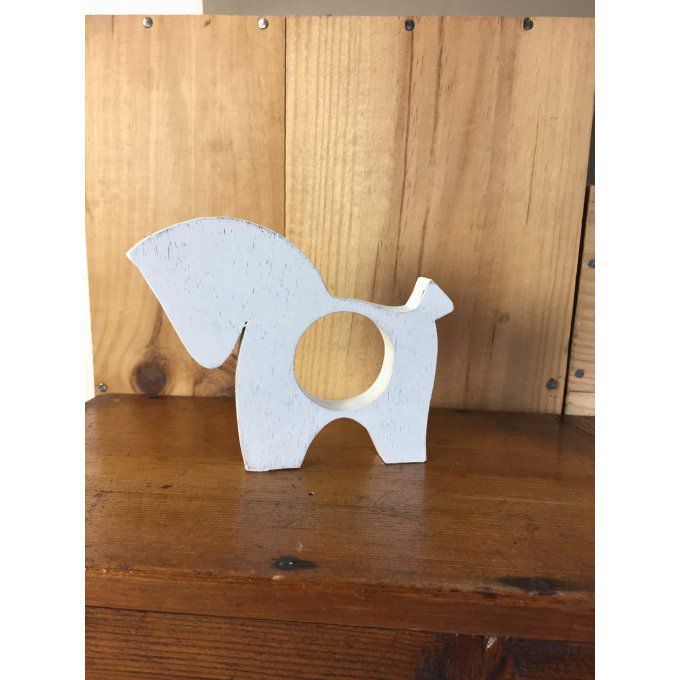 Rond de serviette cheval  patiné. 