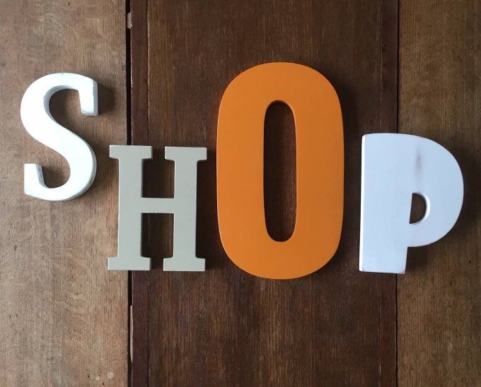 Mot géant SHOP.