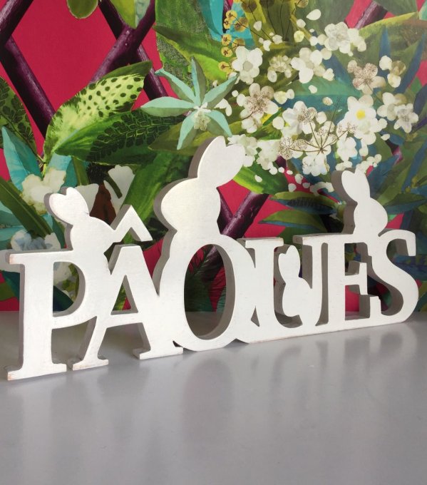 En stock: Mot à poser Pâques.