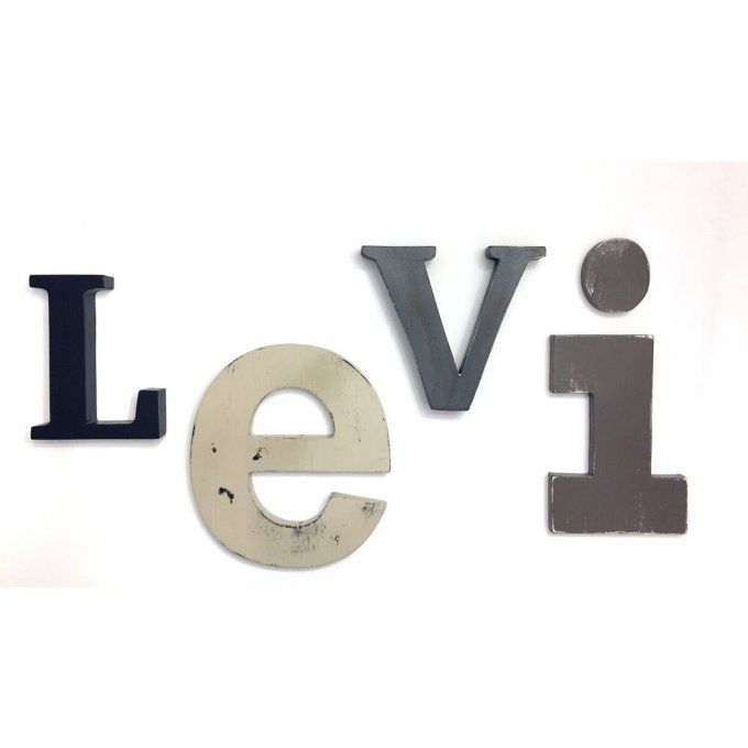 Prénom mural géant LEVI.