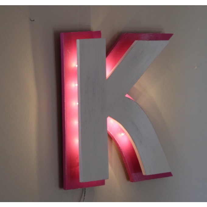 Lettre lumineuse "K" effet patiné ( Couleurs personnalisables)