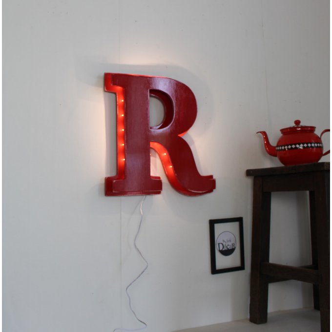 Lettre lumineuse " R " effet patiné ( Couleurs personnalisables)