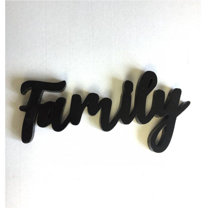 Mot en bois Family, couleur personnalisable. 