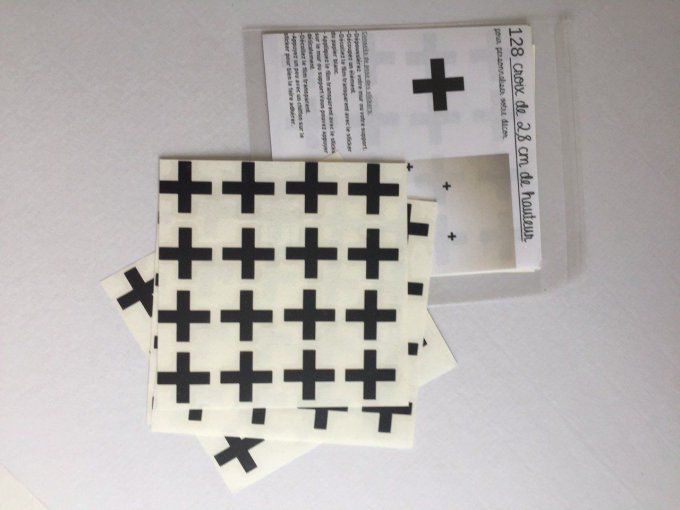 Lot de 128 stickers croix de 2,8 cm de hauteur.  - Copie