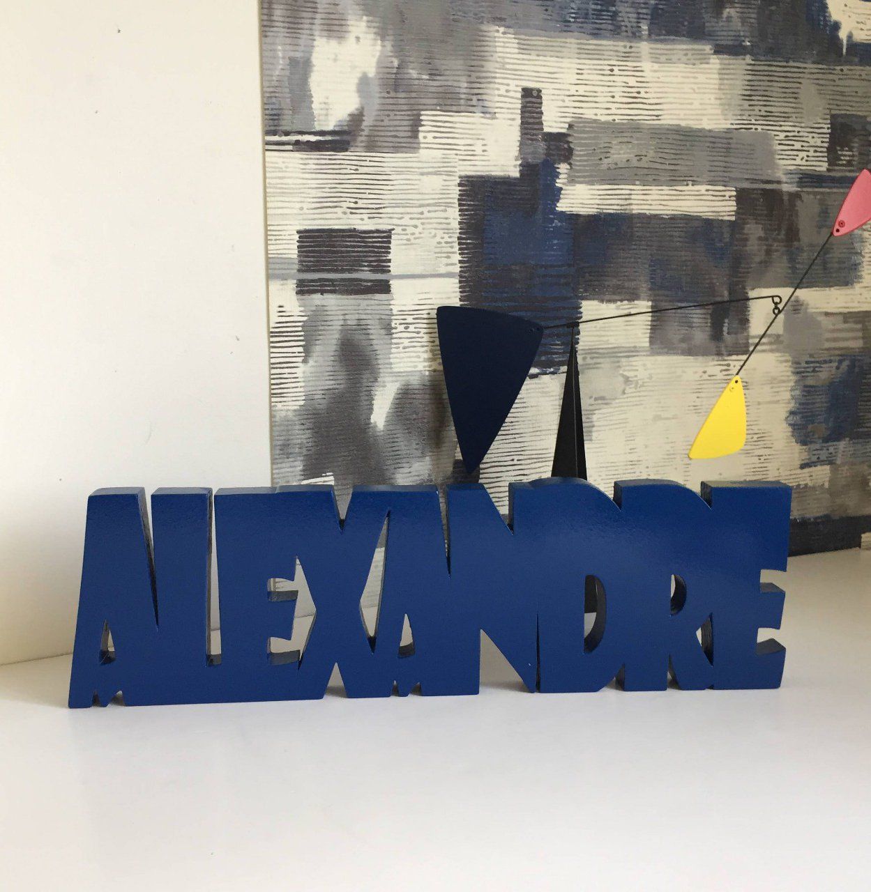 Grand prénom en bois Alexandre, couleur personnalisable.    