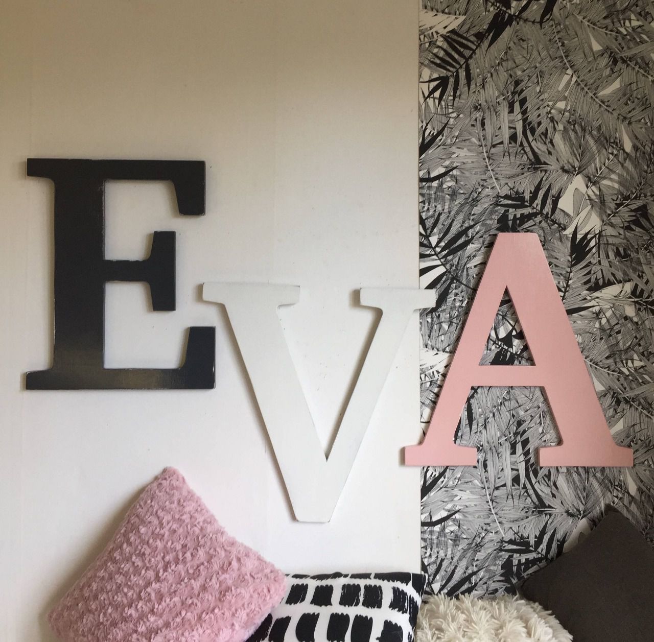 Grand prénom en bois EVA gris zinc,blanc et rosé.