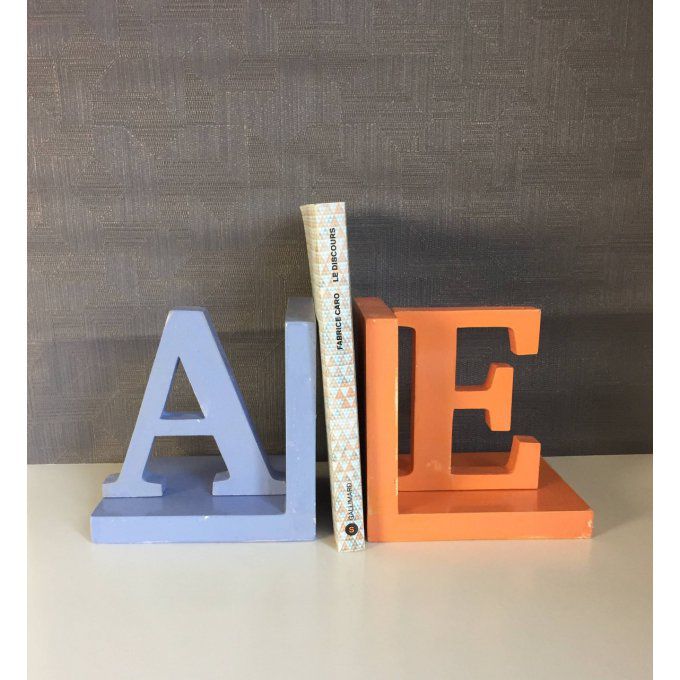 Lot de 2 serre-livres en bois lavande et corail.