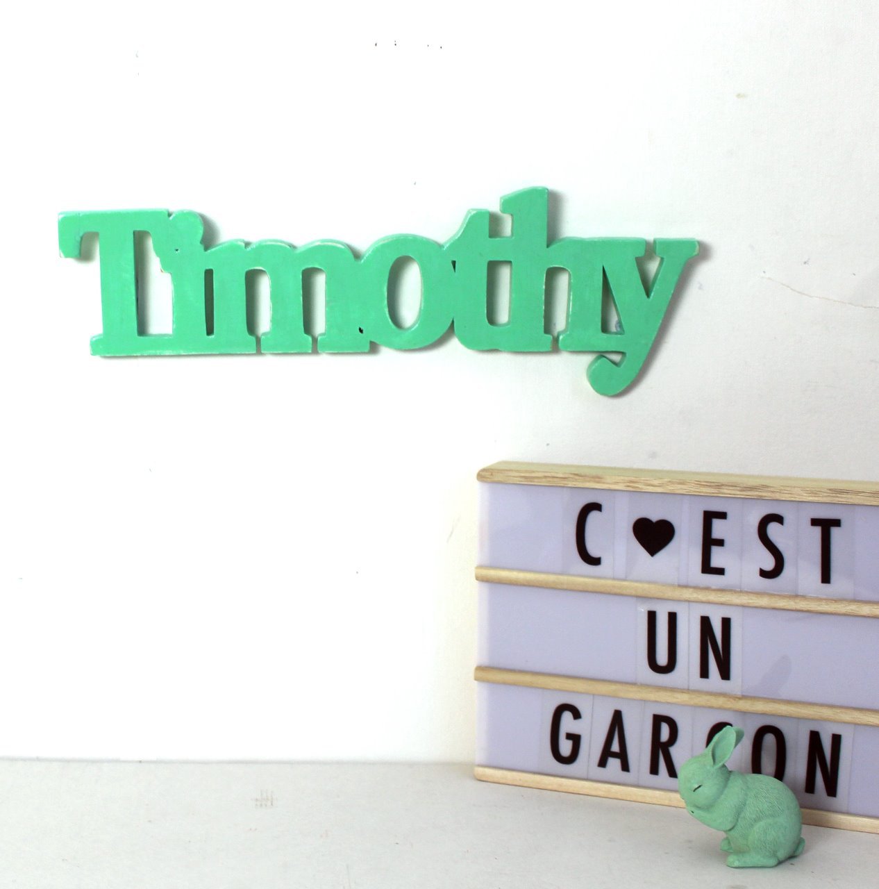 Prénom en bois Timothy à accrocher.