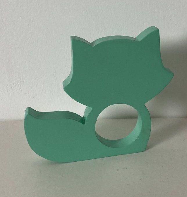 Rond de serviette en bois ourson vert menthe.