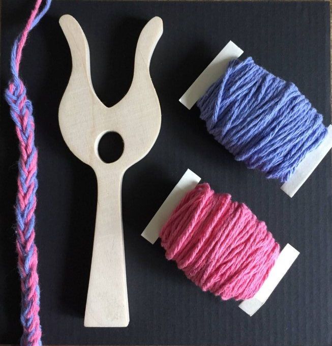 Kit : "Crée tes bracelets avec une fourche à tricoter". ( rose et mauve) - 